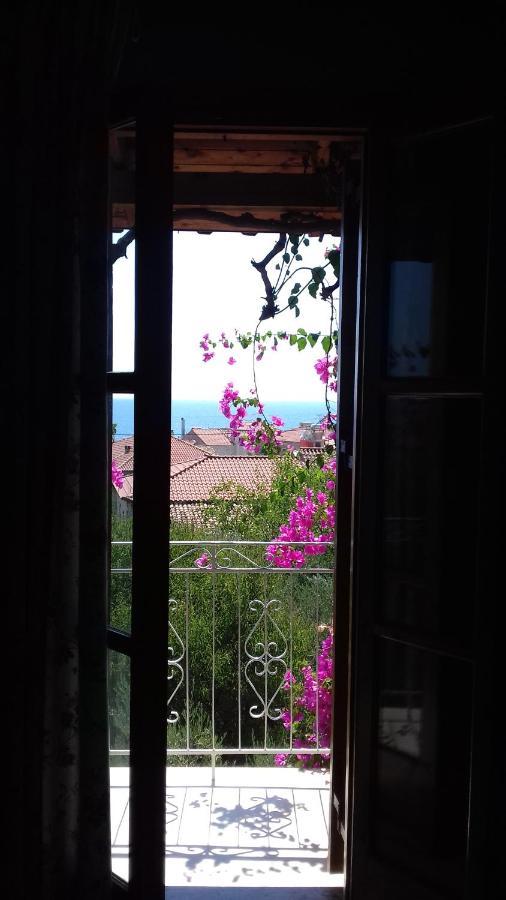 Iliolithos Rooms Кардамили Екстериор снимка