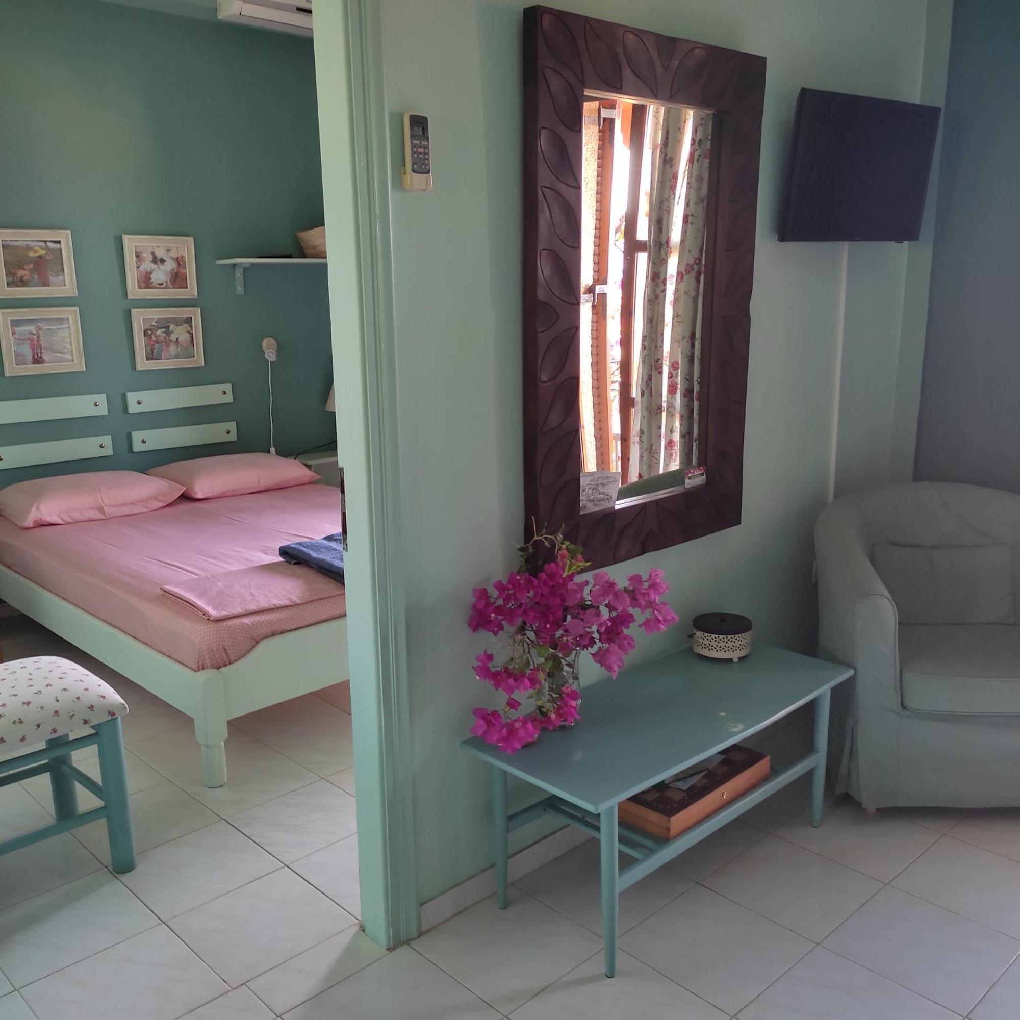 Iliolithos Rooms Кардамили Екстериор снимка