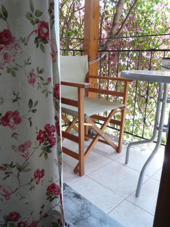 Iliolithos Rooms Кардамили Екстериор снимка