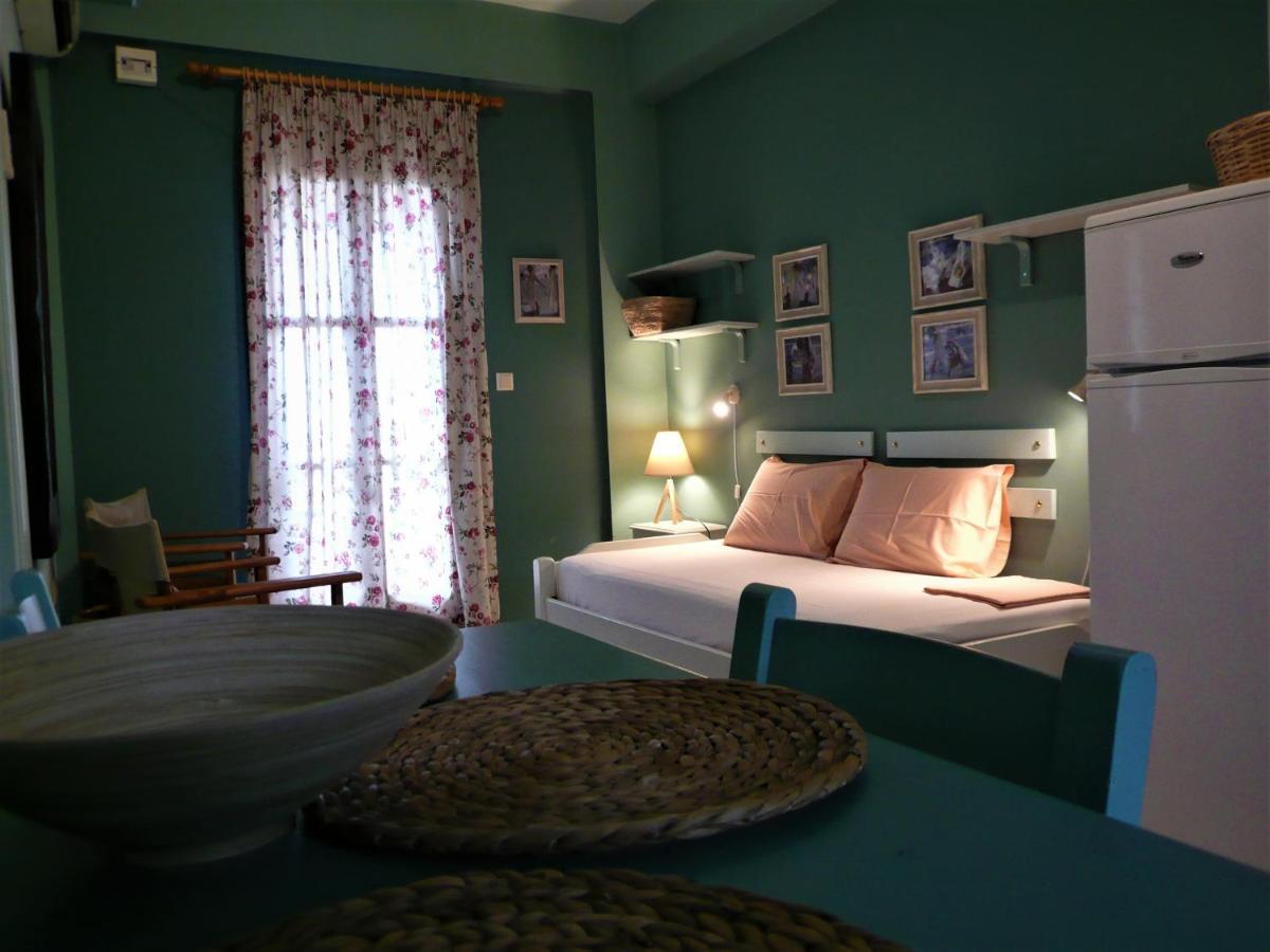 Iliolithos Rooms Кардамили Екстериор снимка